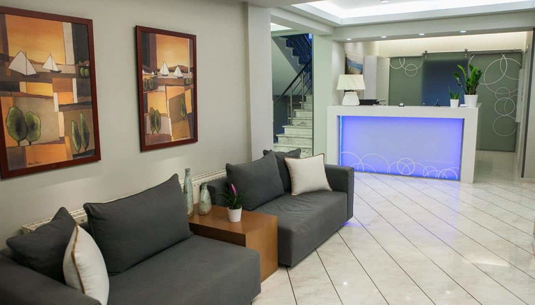 Kronos Hotel