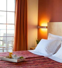 Kronos Hotel