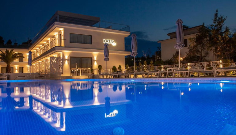 Laguna Resort