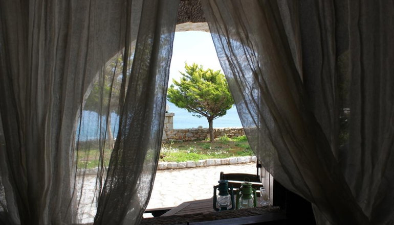 Lalloudes Hotel