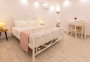 Laza Beach Inn