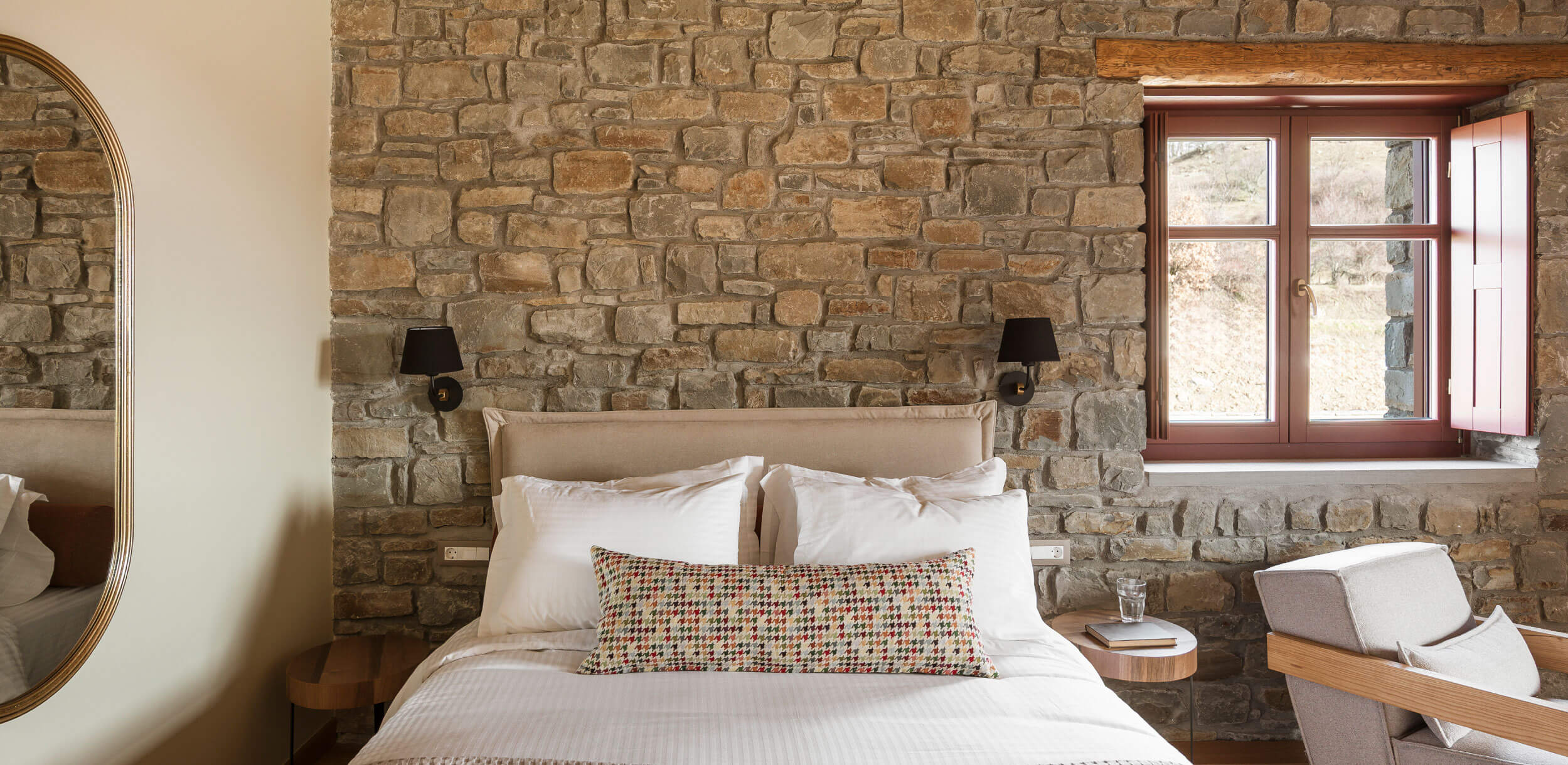 4* Le Marron - Κοζάνη ✦ 2 Ημέρες (1 Διανυκτέρευση) ✦ 2 άτομα + 1 παιδί έως 1 έτους ✦ 2 ✦ έως 31/12/2026 ✦ Υπέροχη Τοποθεσία!