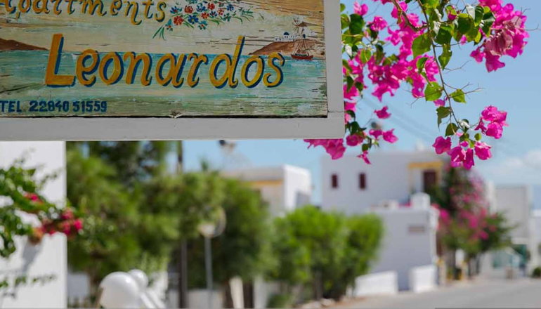 Leonardos Apartments