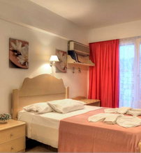 Leonardos Apartments