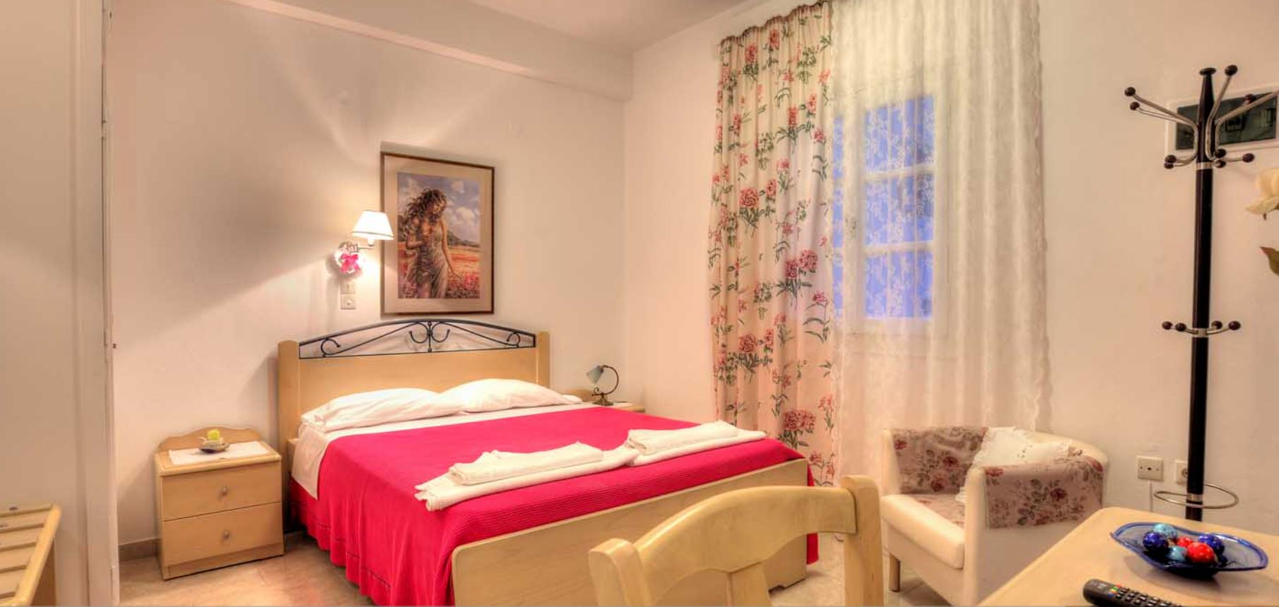 Leonardos Apartments - Νάουσα, Πάρος