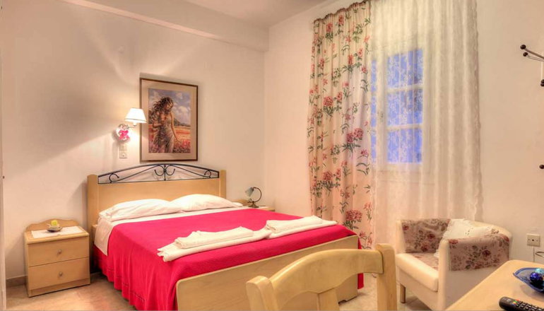 Leonardos Apartments