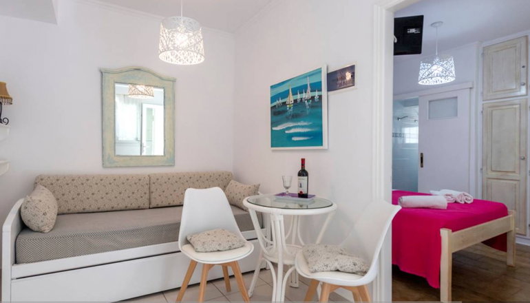 Leonardos Apartments