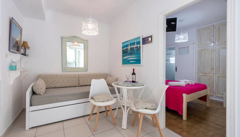 Leonardos Apartments