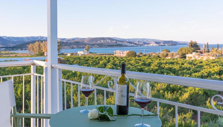Leonidas Resort