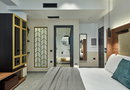 Lithia Hotel