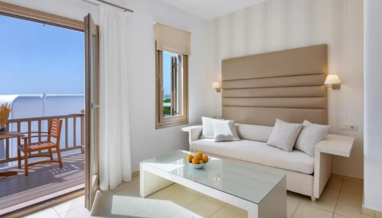 4* Lithos by Spyros & Flora