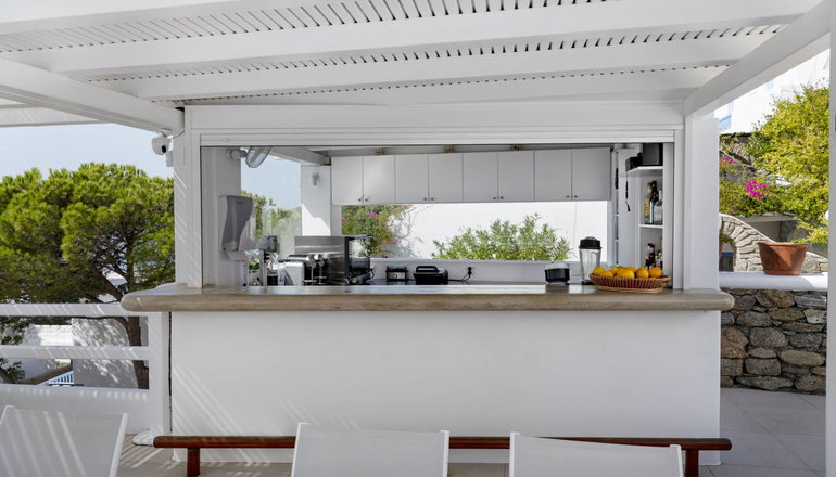 4* Lithos by Spyros & Flora