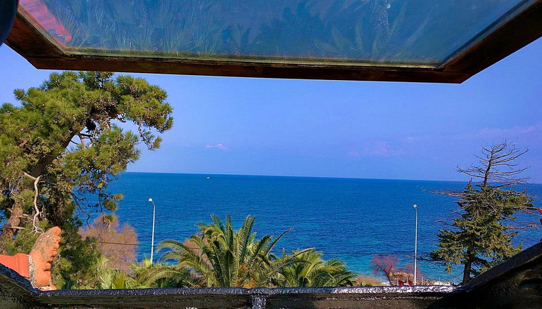 Loriet Hotel