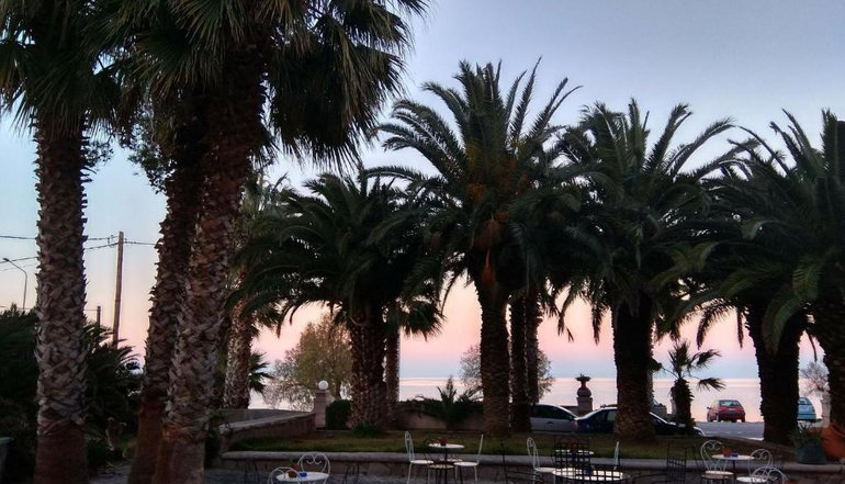 Loriet Hotel