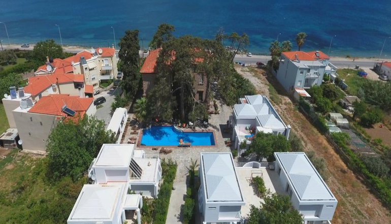 Loriet Hotel