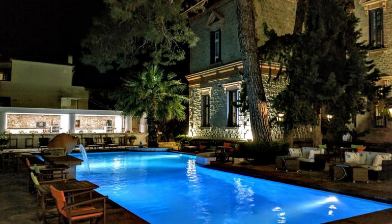 Loriet Hotel