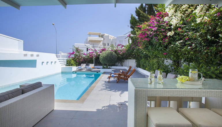 Louis Nausicaa Luxury Villas