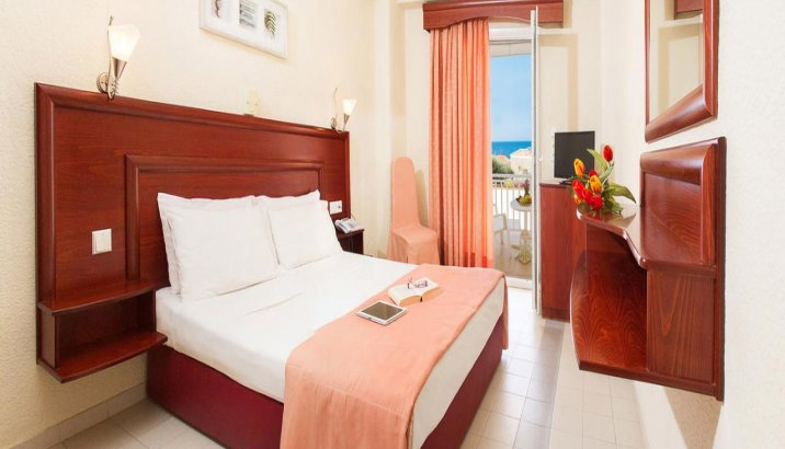 Loutra Village Beach Hotel