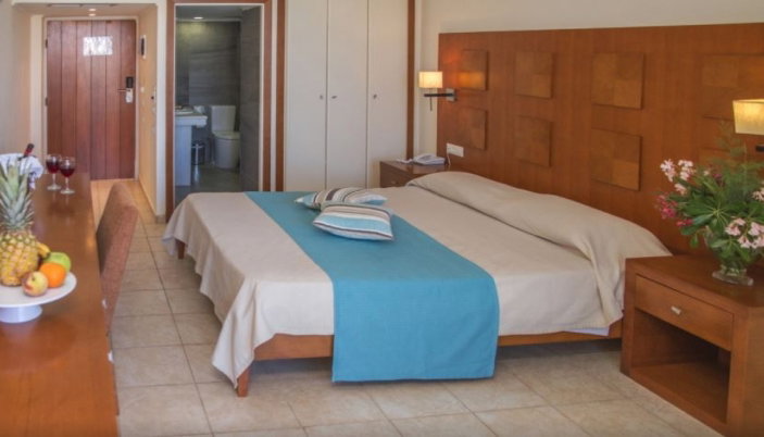 Lutania Beach Hotel