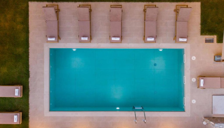 Makris Luxury Rooms Olympian Collection