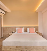Makris Luxury Rooms Olympian Collection