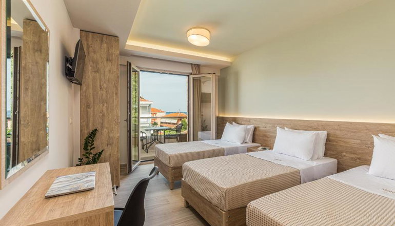 Makris Luxury Rooms Olympian Collection