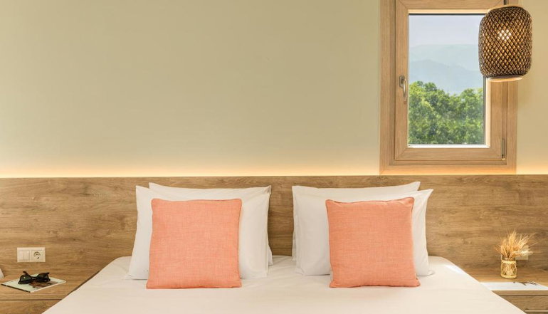 Makris Luxury Rooms Olympian Collection