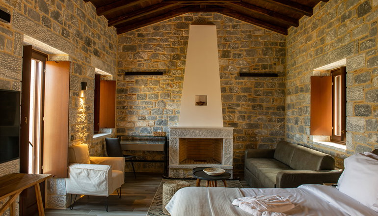4* Manifest Hotel