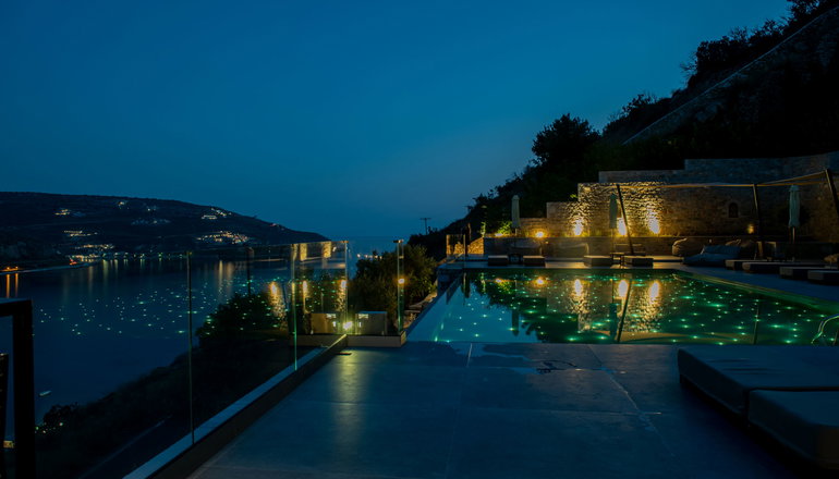 4* Manifest Hotel