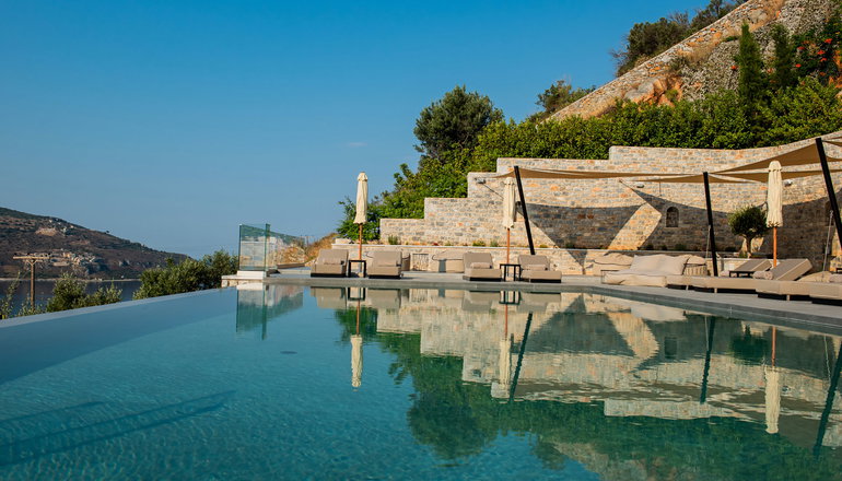 4* Manifest Hotel