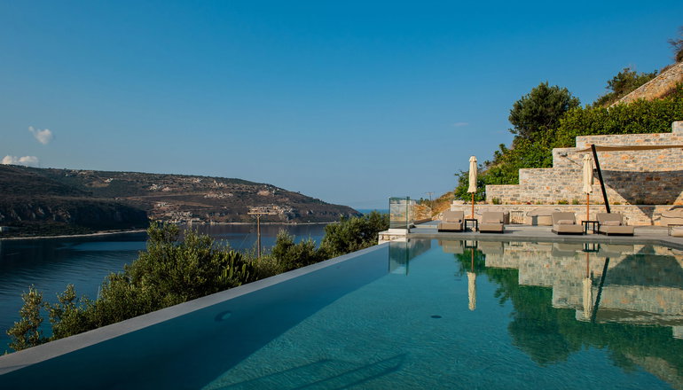 4* Manifest Hotel