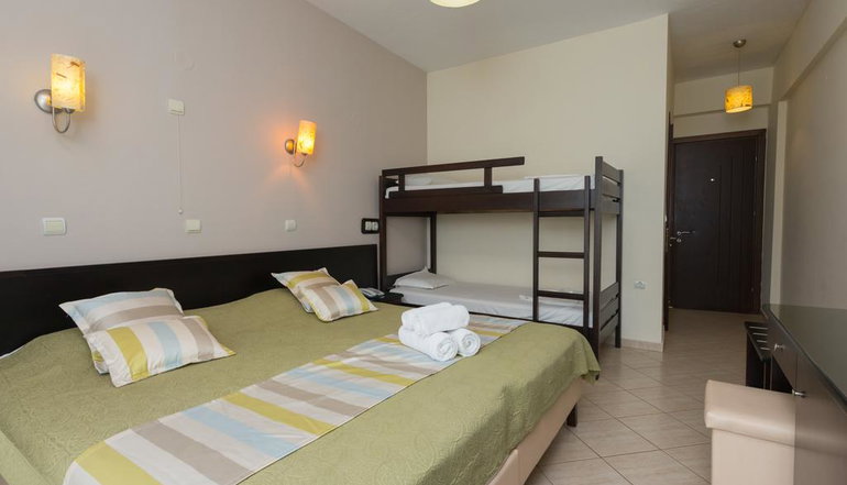 4* Maranton Beach Hotel