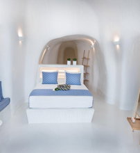 5* Maregio Suites Santorini