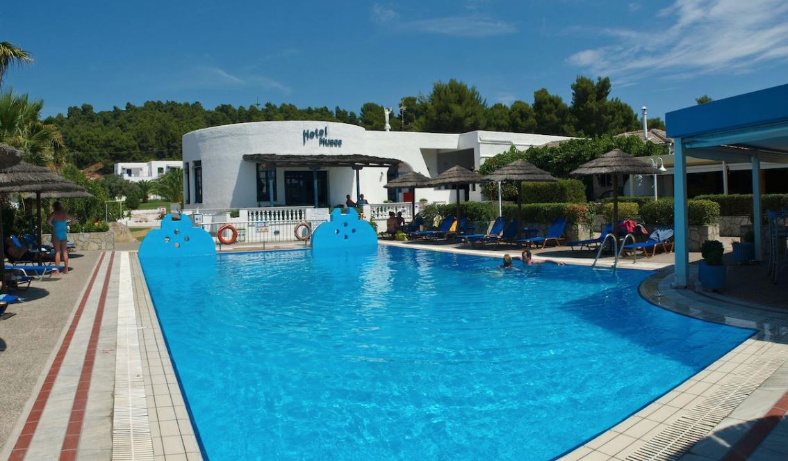 Muses Hotel - Κουκουναριές, Σκιάθος