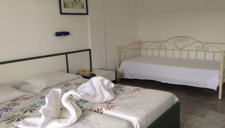 Muses Hotel - Κουκουναριές, Σκιάθος