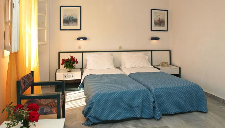 Muses Hotel - Κουκουναριές, Σκιάθος