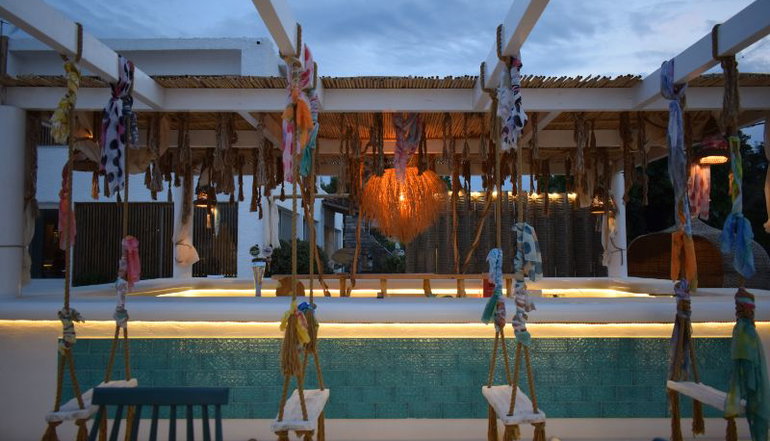 Marzi beach and Bungalows