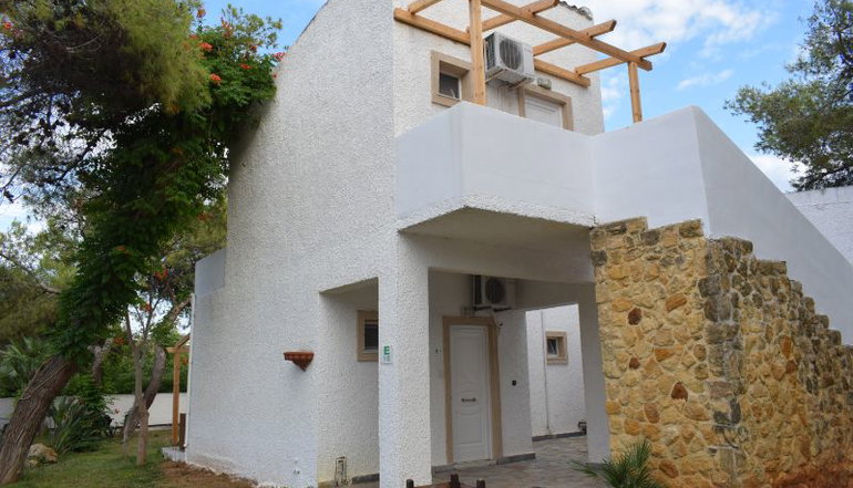 Marzi beach and Bungalows