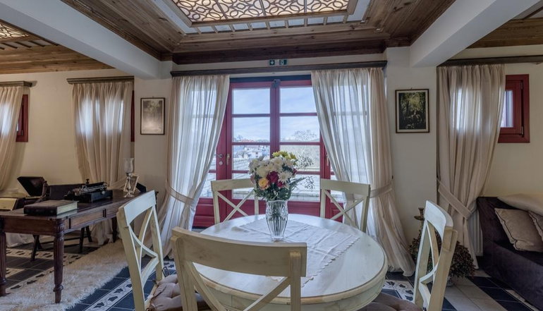 Meliteion Traditional Hotel