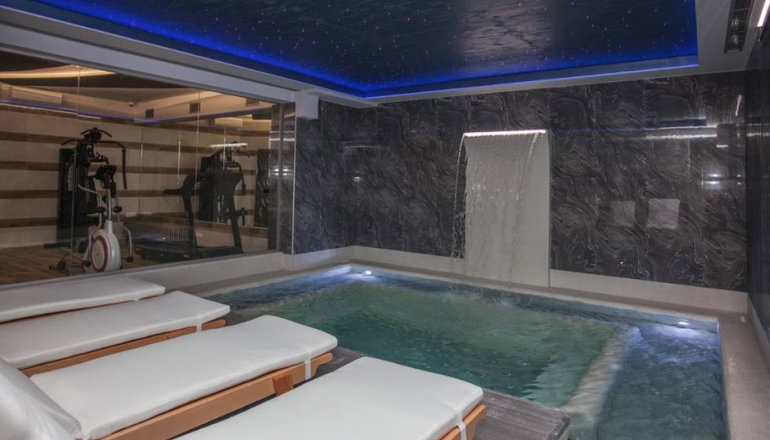 Melrose Rethymno by Mage Hotels