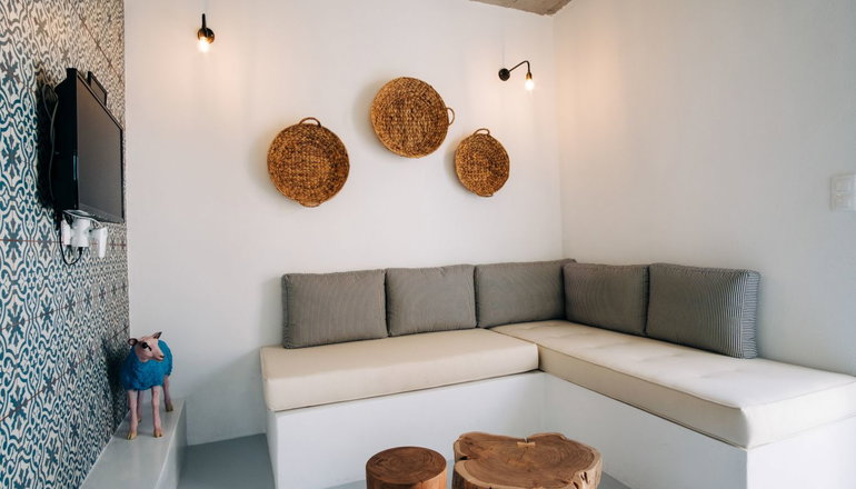Mesanto Luxury Suites - Μεγαλοχώρι, Σαντορίνη