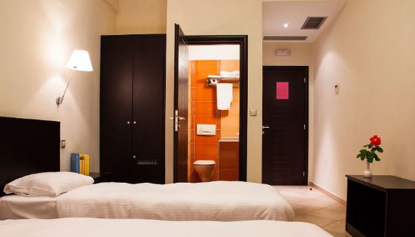 Meteoritis Hotel