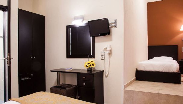 Meteoritis Hotel