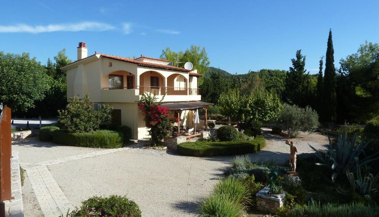 Milia Bay Hotel & Apartment