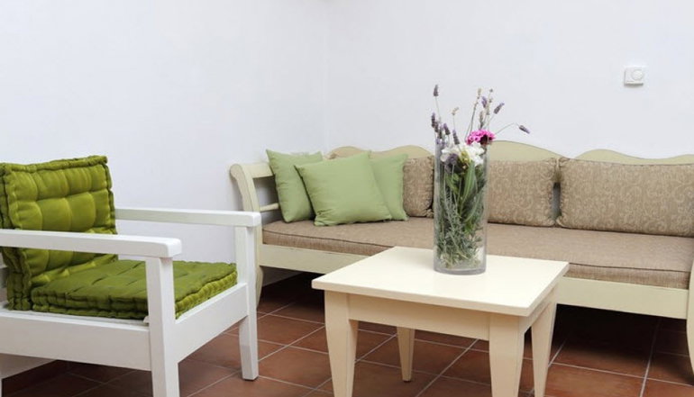 Mourtzanakis Residence