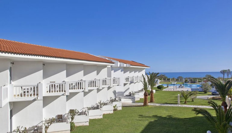 Mrs Chryssana Beach Hotel
