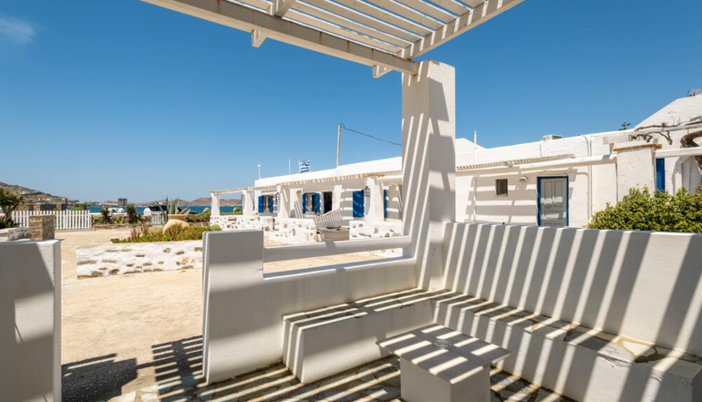 Naoussa Hotel
