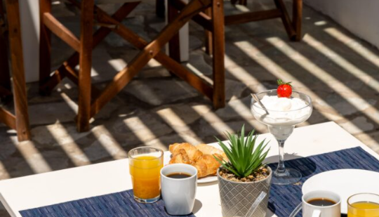 Naoussa Hotel