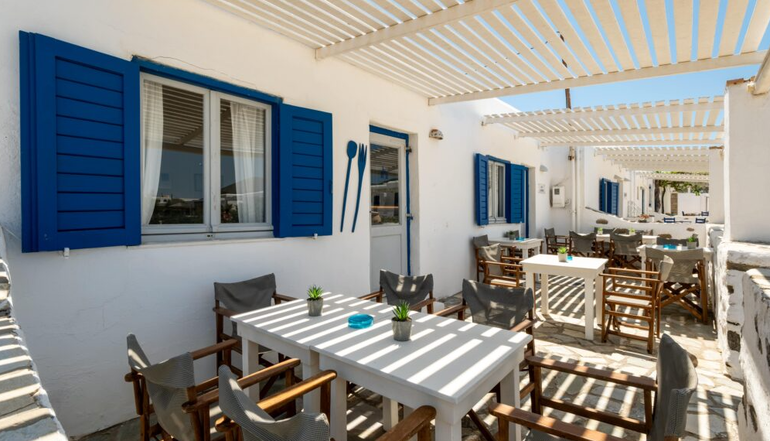 Naoussa Hotel