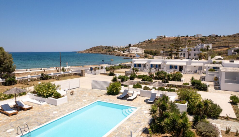 Naoussa Hotel